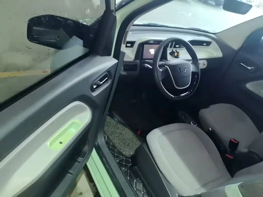 Wuling MINIEV — миниатюра 16