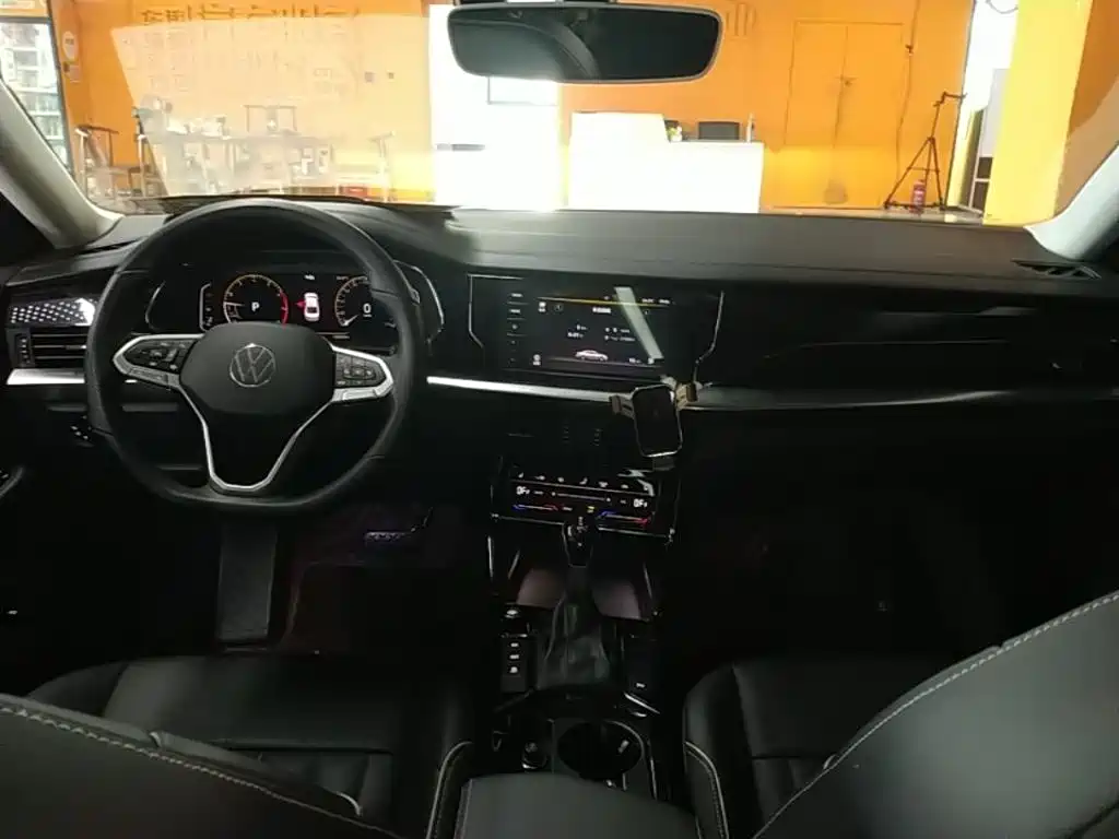 Volkswagen Passat — миниатюра 10
