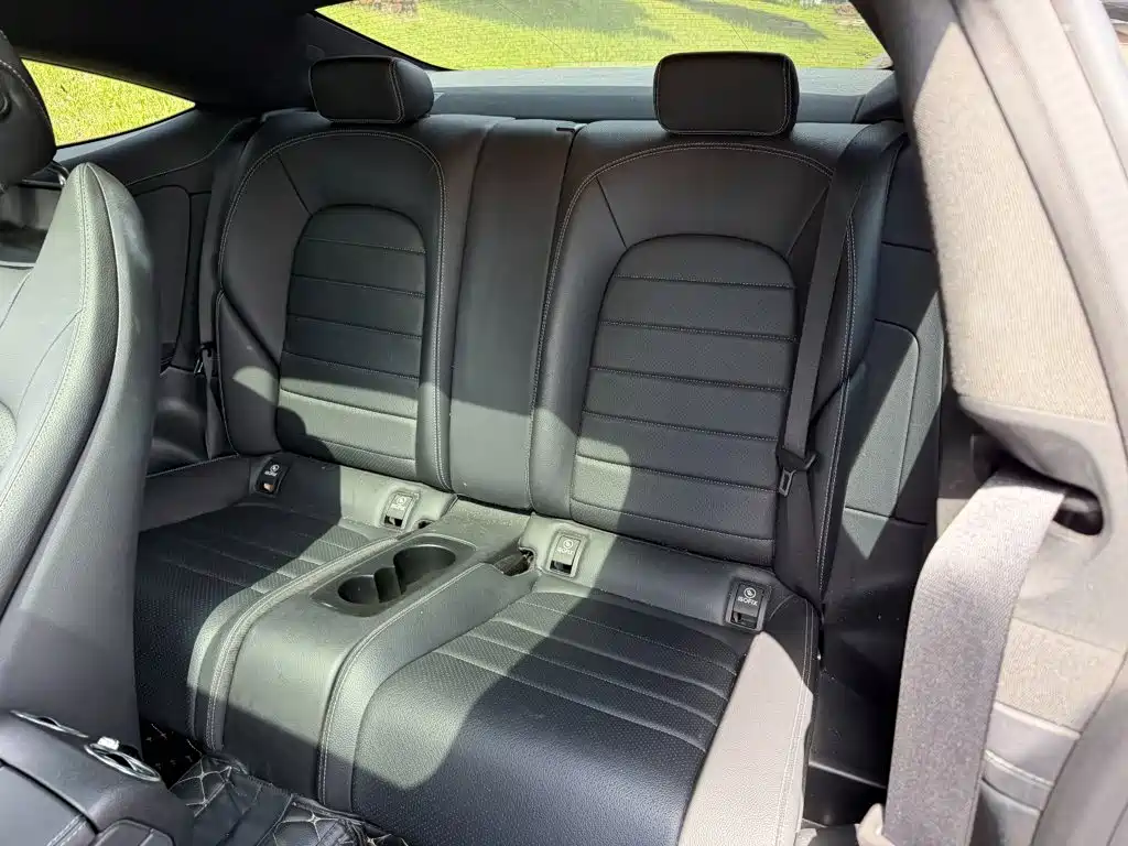 Mercedes-Benz C-Class (Import) — миниатюра 12