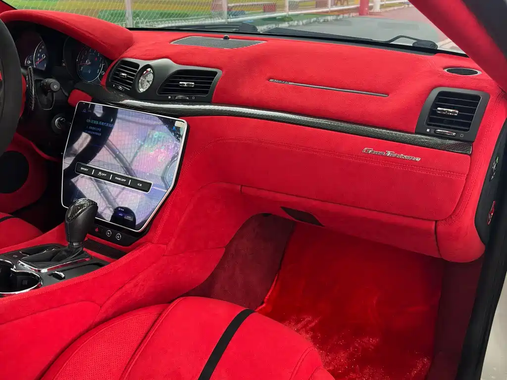 Maserati GranTurismo — миниатюра 12