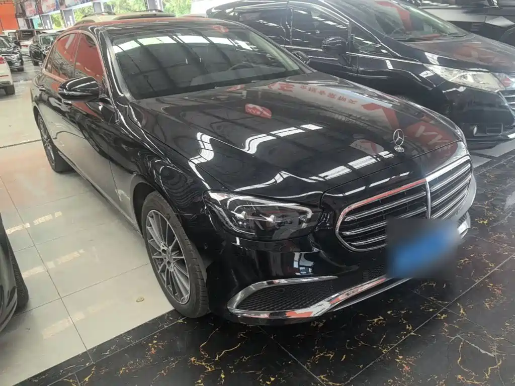 Mercedes-Benz E-Class — миниатюра 4