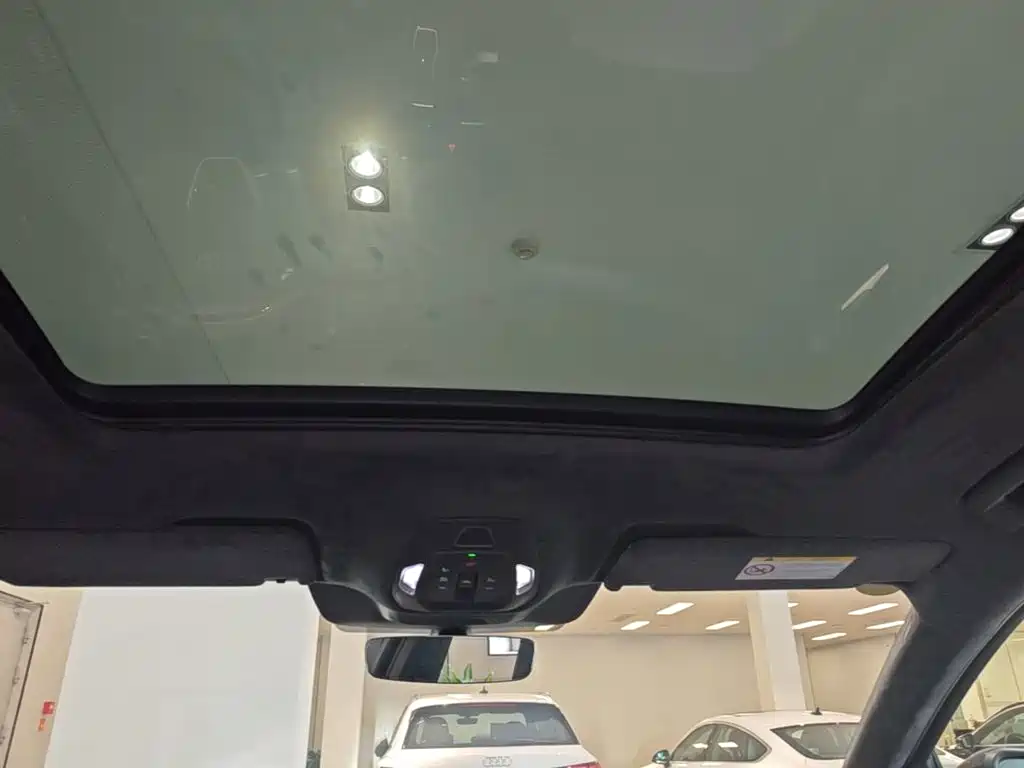 Audi Q6L e-tron — миниатюра 18