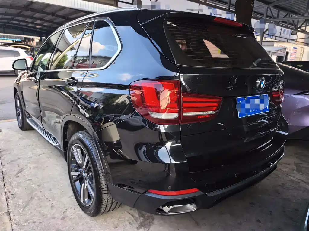 BMW X5 (Import) — миниатюра 13