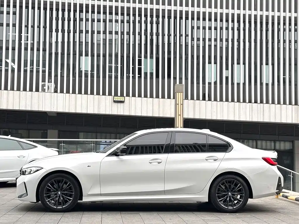 BMW 3 Series 3 2024 325i M Sport
