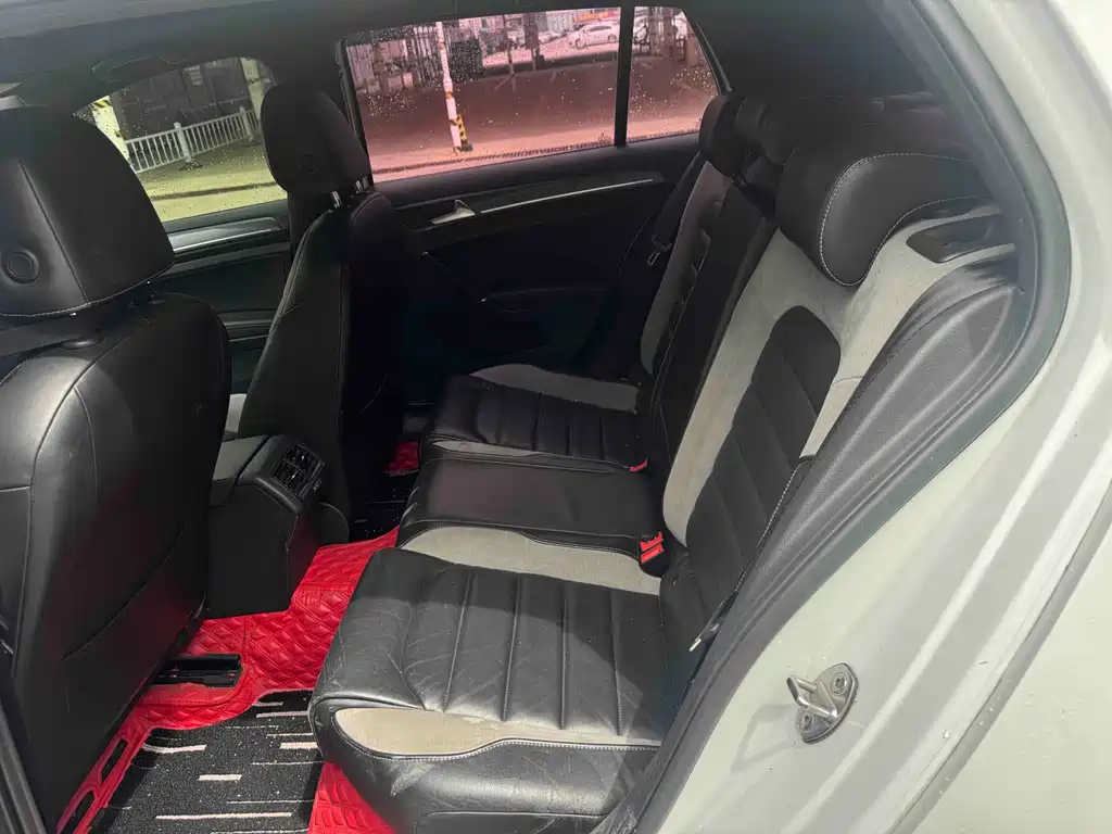 Volkswagen Golf — миниатюра 5