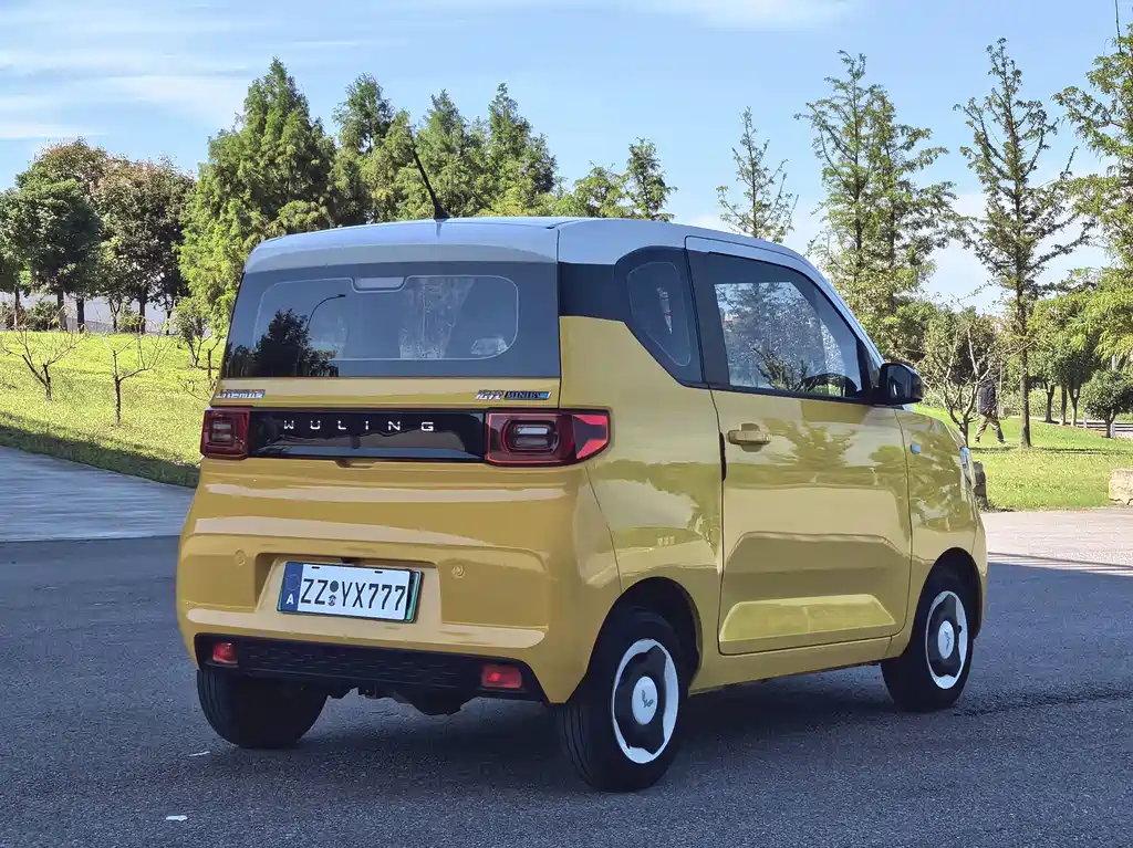 Wuling MINIEV — миниатюра 14