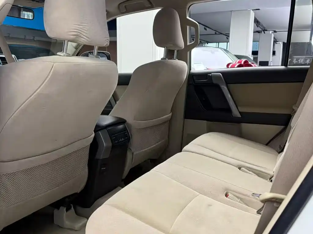 Toyota Prado (Import) — миниатюра 5