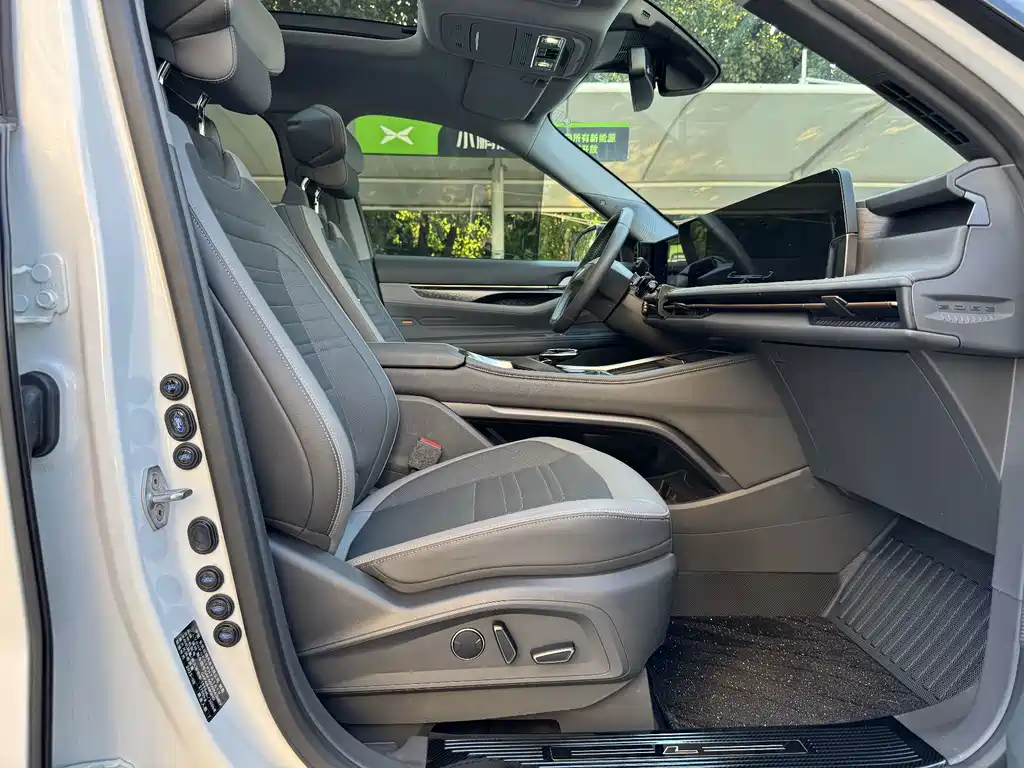 Ford Edge — миниатюра 9