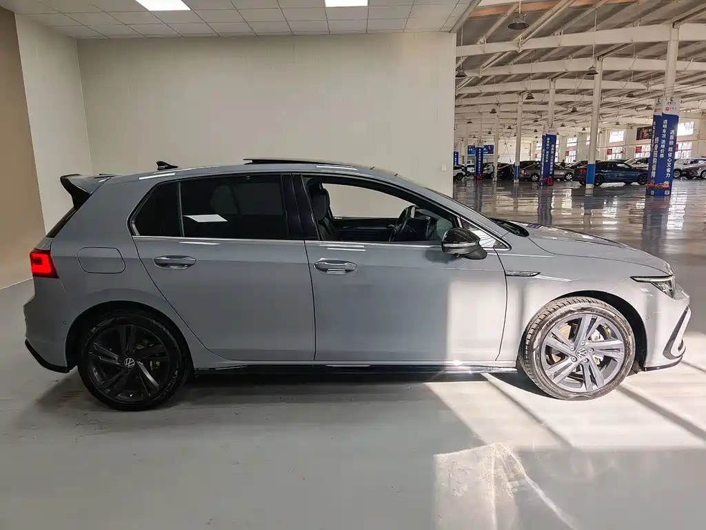 Volkswagen Golf — миниатюра 12