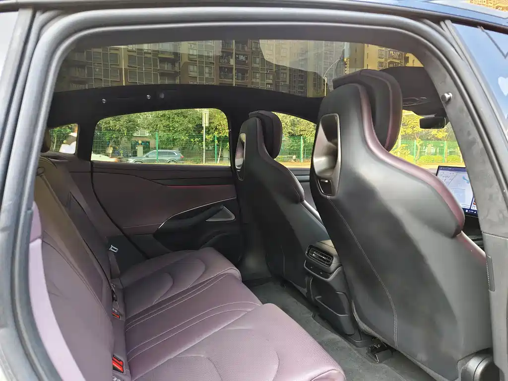 XIAOMI CAR XIAOMI SU7