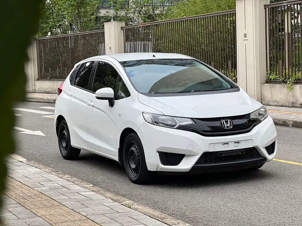 Honda Fit — миниатюра 3