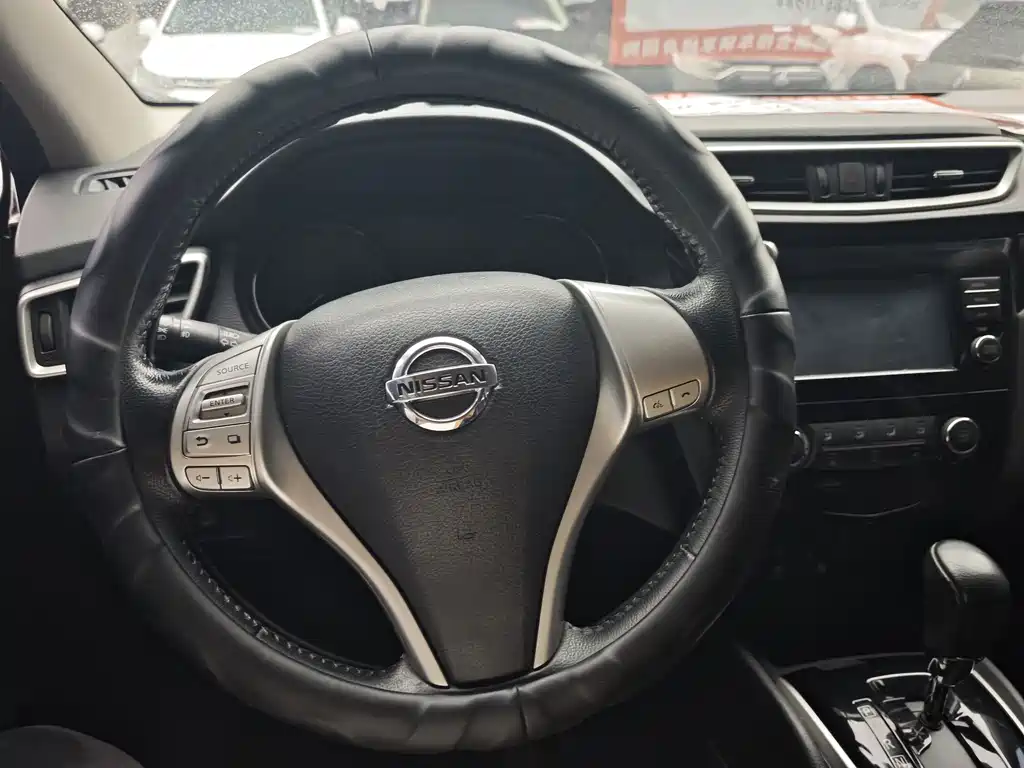 Nissan Qashqai — миниатюра 4