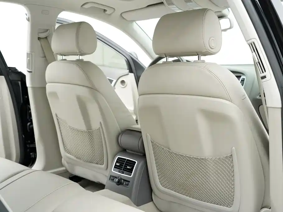 Audi A6L — миниатюра 24