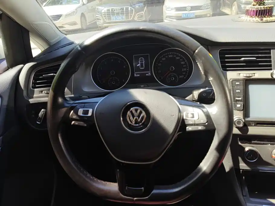 Volkswagen Golf — миниатюра 15