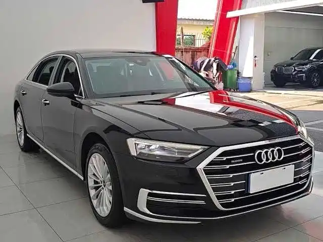 Audi A8 — миниатюра 3