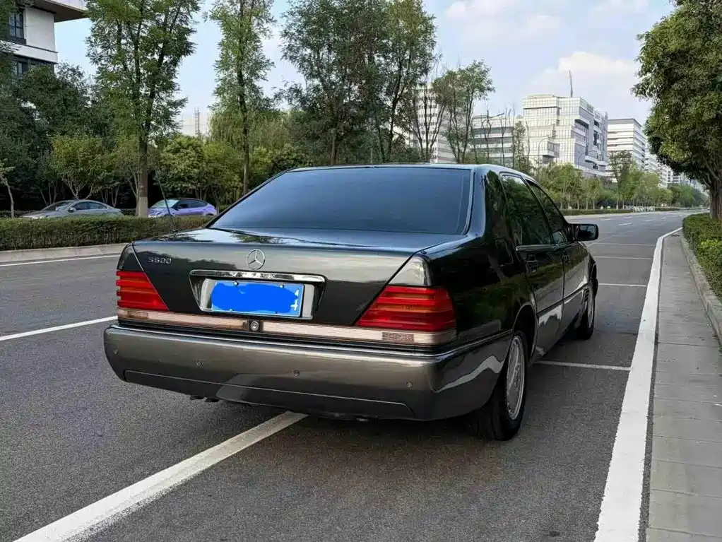 Mercedes-Benz S-Class — миниатюра 7