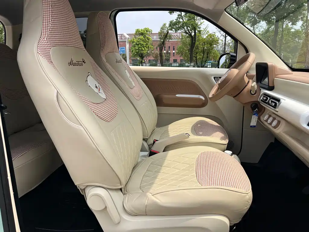 Wuling MINIEV — миниатюра 10