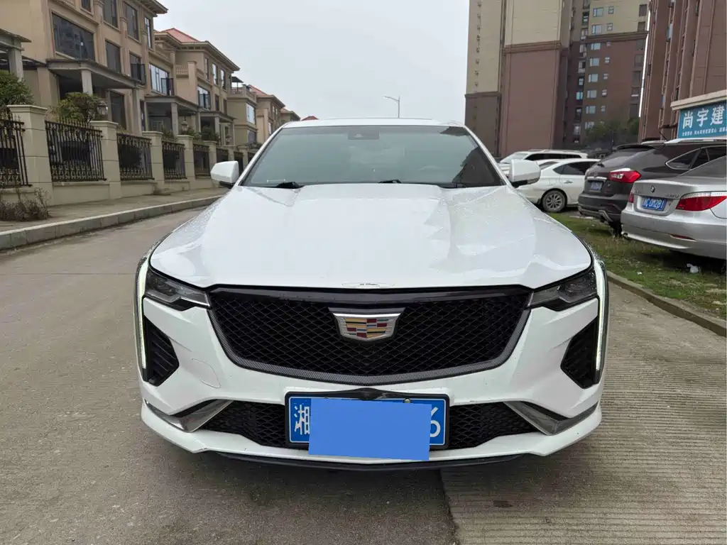 CADILLAC CT4