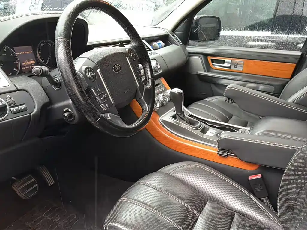 Land Rover Range Rover — миниатюра 3