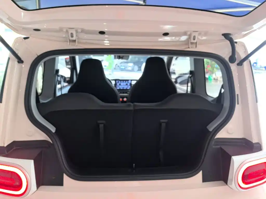 Wuling MINIEV — миниатюра 19