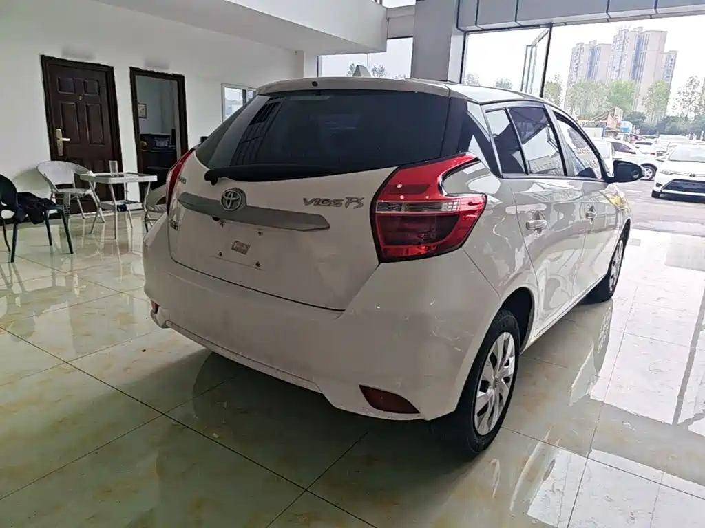 Toyota Vios FS — миниатюра 7