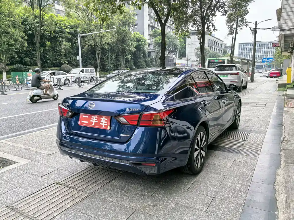 Nissan Altima 2019 2.0L XL Upper