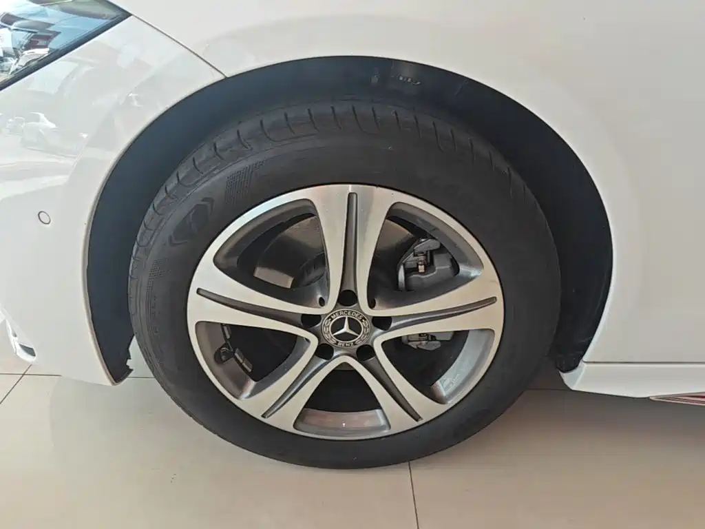 Mercedes-Benz C-Class — миниатюра 23