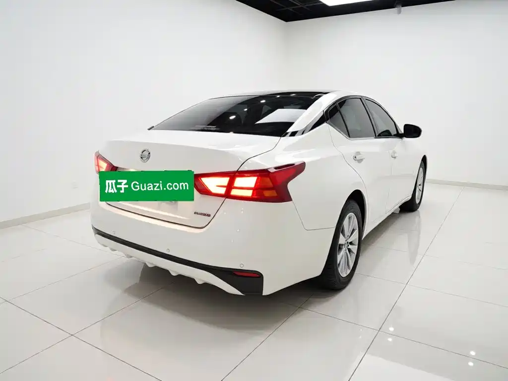 Nissan Teana — миниатюра 6