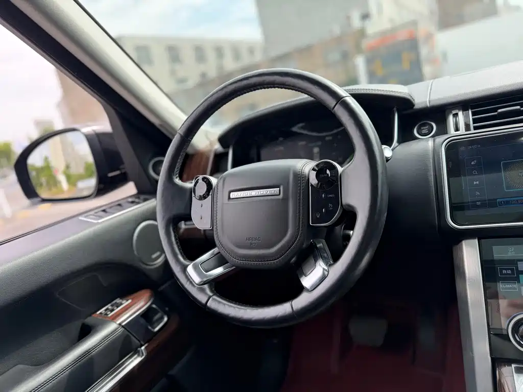 Land Rover Range Rover 2013 NA 5.0 V8 Vogue