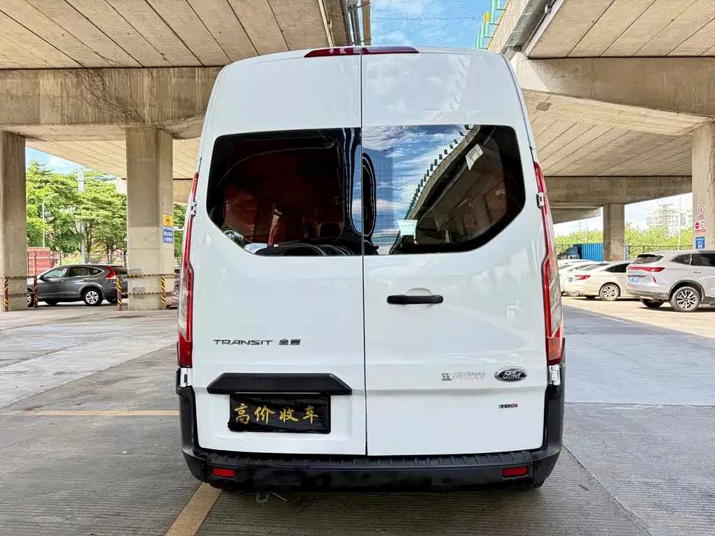 Ford Transit — миниатюра 7