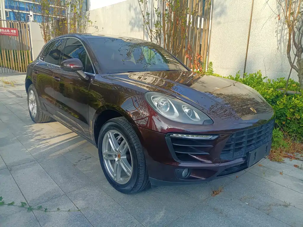 Porsche Macan — миниатюра 2