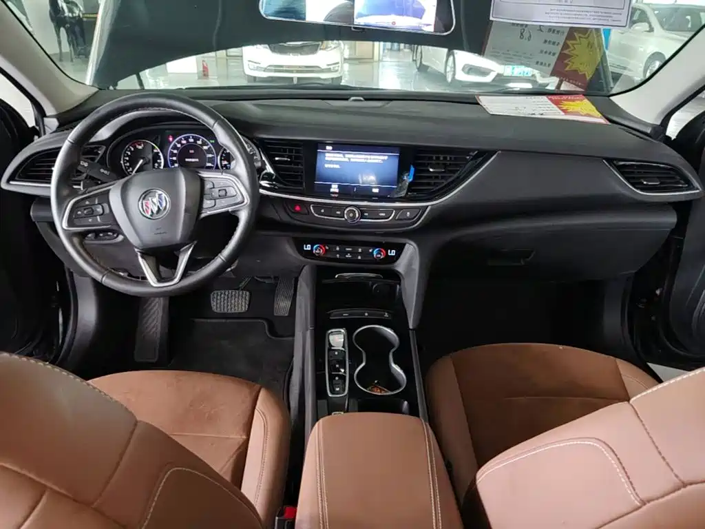 Buick Regal — миниатюра 10