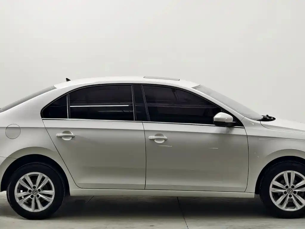 Volkswagen Santana — миниатюра 8