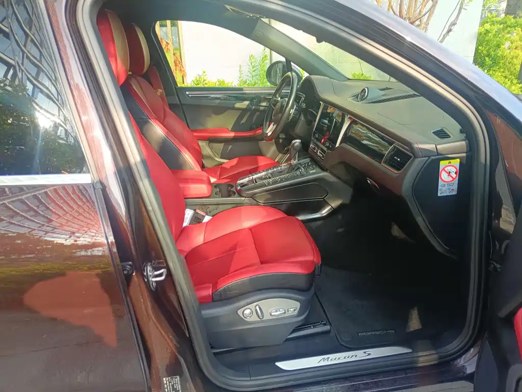 Porsche Macan — миниатюра 10