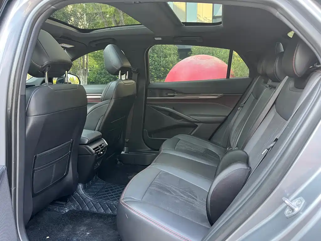 Ford Mondeo — миниатюра 7