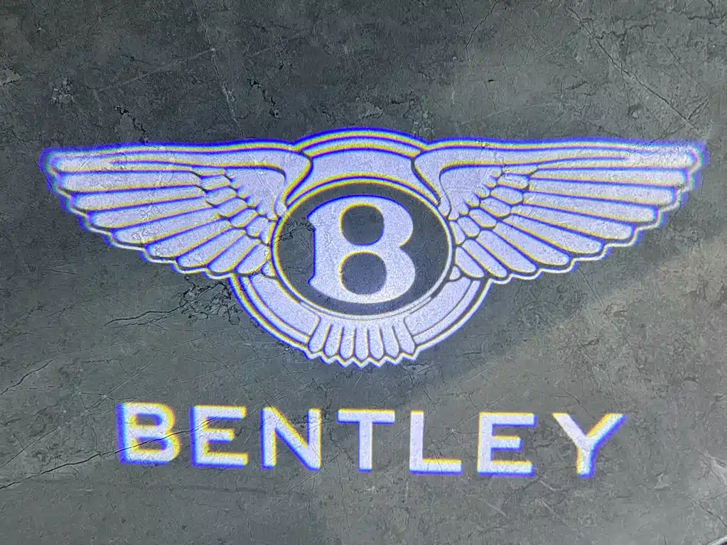 Bentley Flying Spur — миниатюра 13