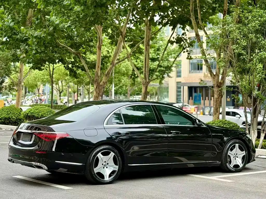 Mercedes-Benz S-Class — миниатюра 9