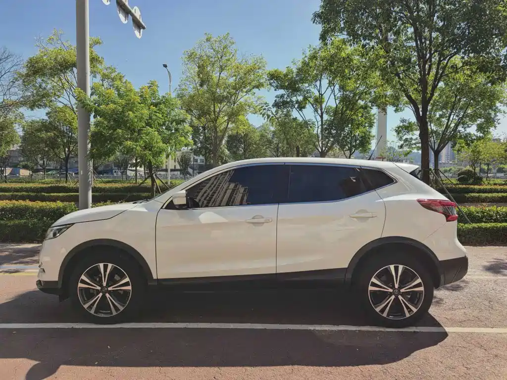 Nissan Qashqai — миниатюра 2