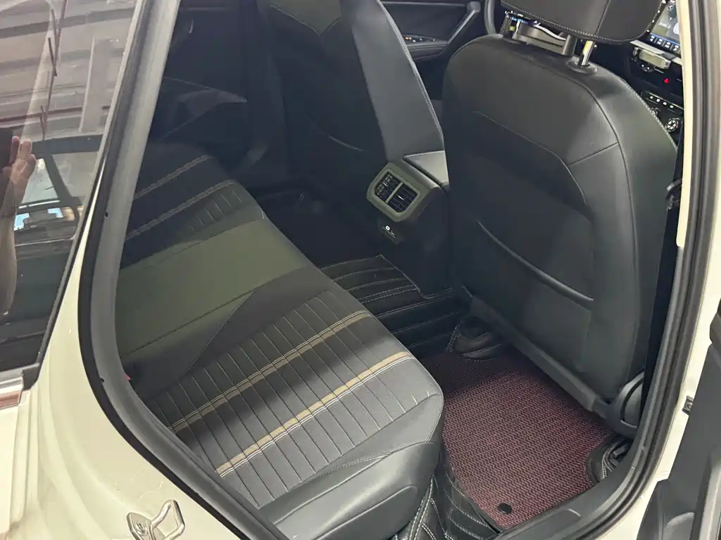 Volkswagen Lavida — миниатюра 17