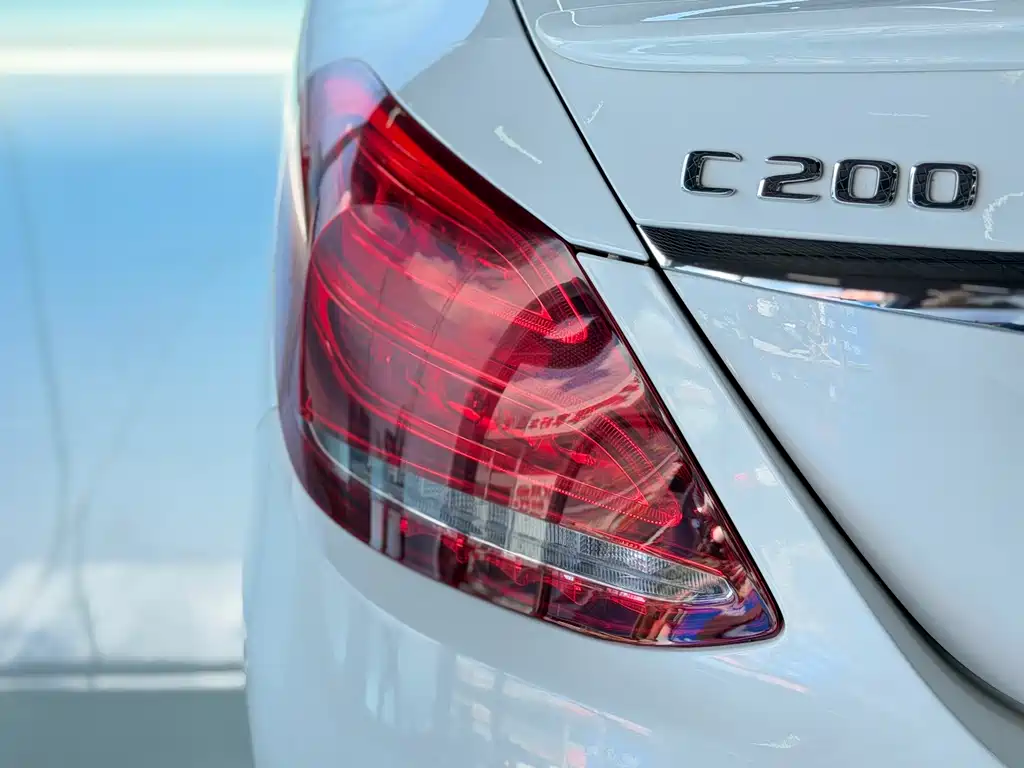 Mercedes-Benz C-Class — миниатюра 10