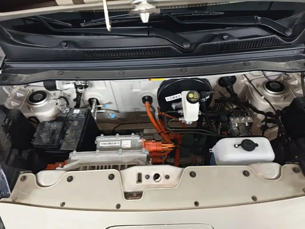 Wuling MINIEV — миниатюра 20
