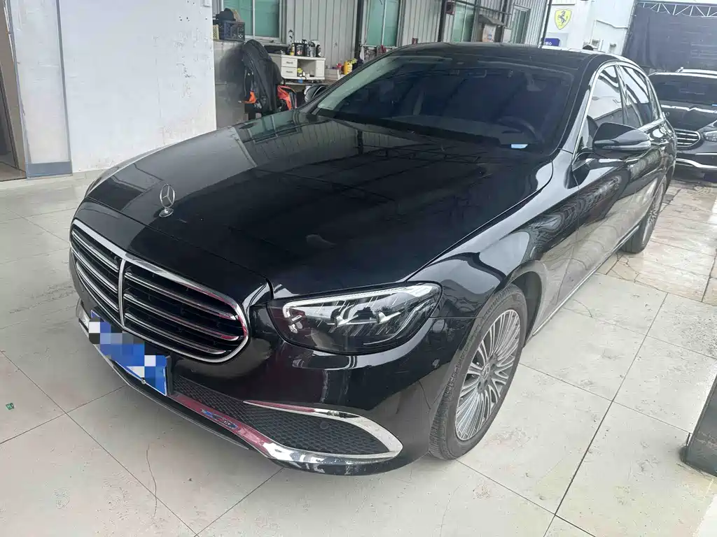Mercedes-Benz E-Class 2023