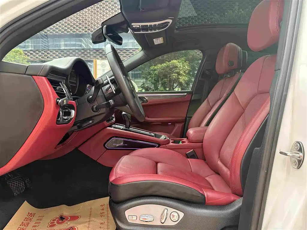 Porsche Macan — миниатюра 4