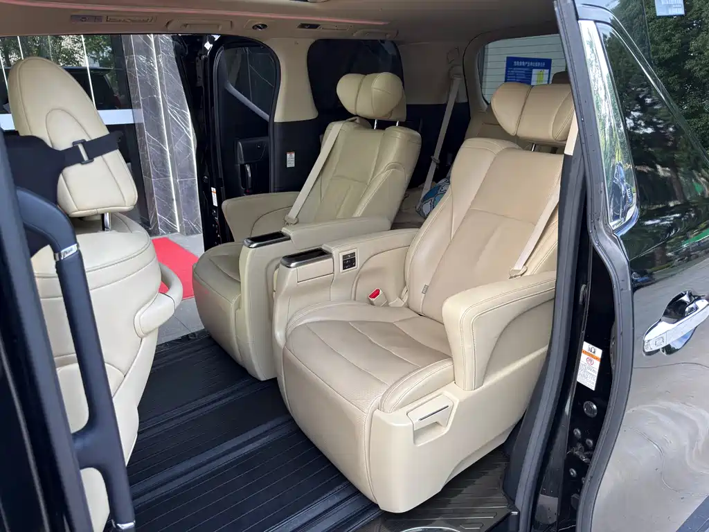 Toyota Alphard 2018 3.5L Luxury