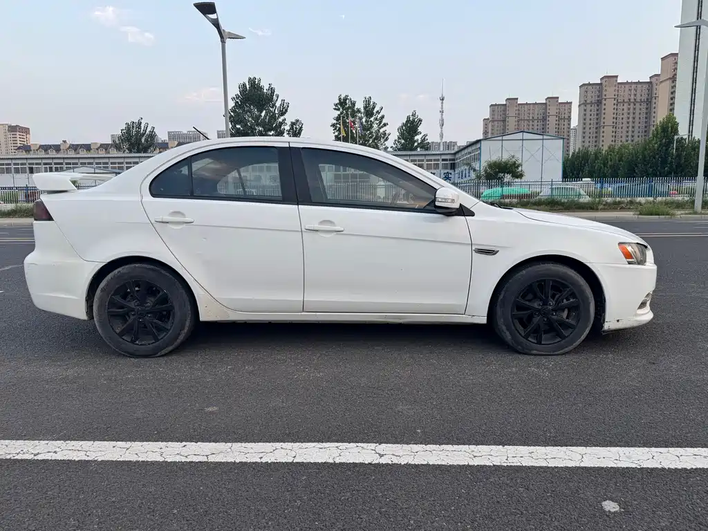 Mitsubishi Lancer EX — миниатюра 4