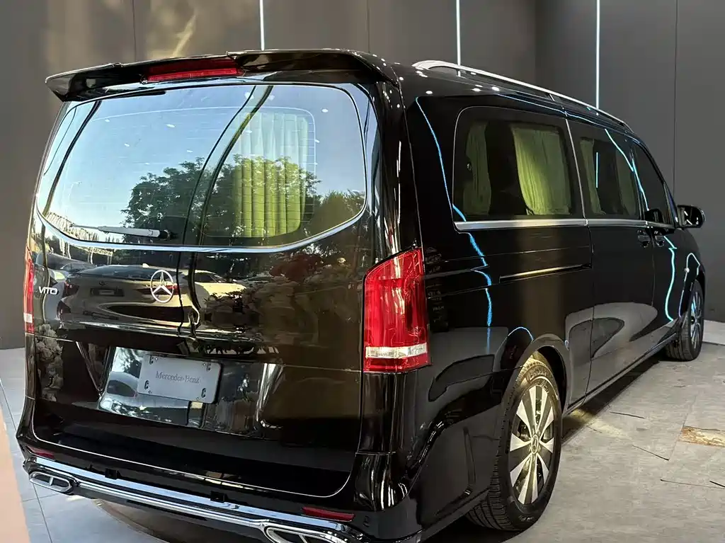 Mercedes-Benz Vito — миниатюра 6