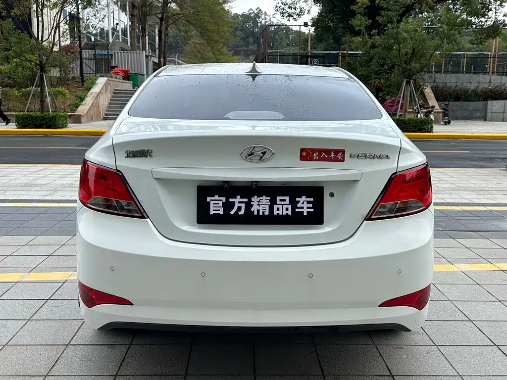 HYUNDAI RENA