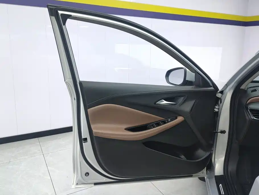 Buick Verano — миниатюра 6