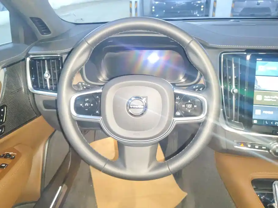 Volvo S90 — миниатюра 15
