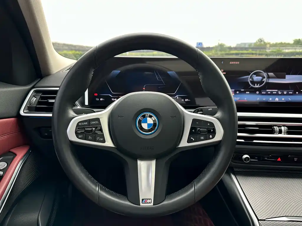 BMW i3 — миниатюра 17